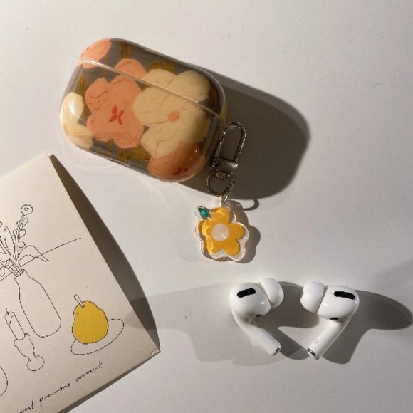 AIRPODS PRO CASE Aesthetic Flower Case with Flower Pendant Korean Style - Picture 1 of 3